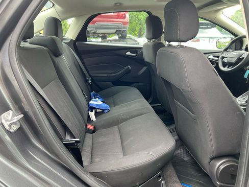 Used 2018 Ford Focus SEL FWD image 14