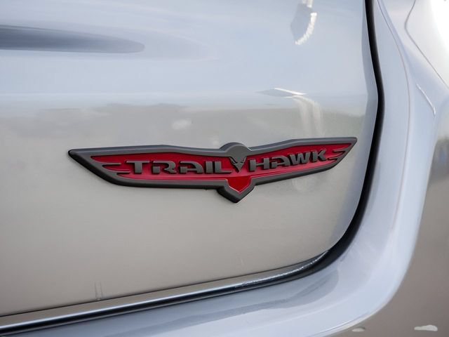 Used 2022 Jeep Compass Trailhawk AWD/4WD image 15