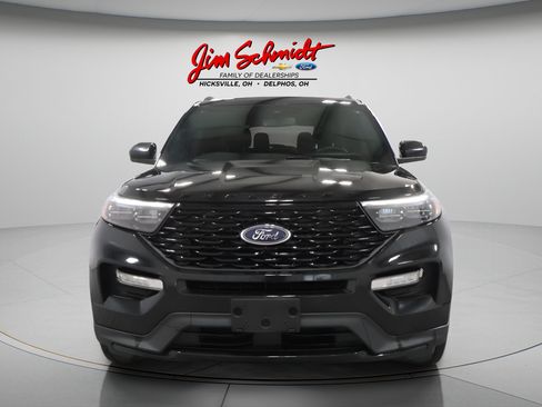 Used 2023 Ford Explorer ST-Line w/ Class IV Trailer Tow Package AWD/4WD image 3