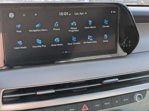 Used 2025 Hyundai Palisade SEL FWD image 19