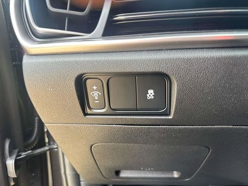 New 2026 Kia Sorento LX FWD image 24