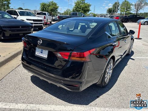 Used 2024 Nissan Altima 2.5 S FWD image 25