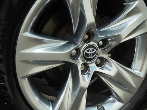 Used 2019 Toyota Highlander Limited AWD/4WD image 12