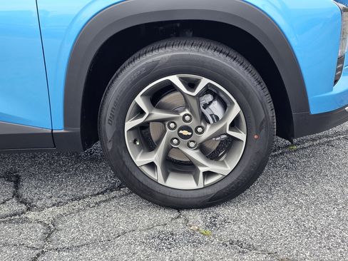 New 2026 Chevrolet Trax LT w/ Driver Confidence Package FWD image 10