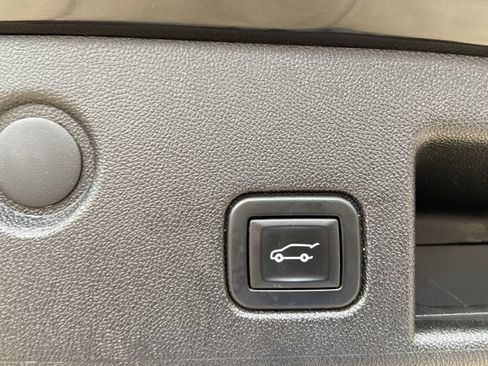 Used 2021 Chevrolet Equinox LT FWD image 53