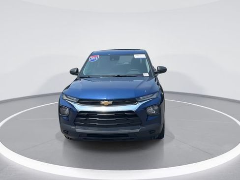 Used 2023 Chevrolet TrailBlazer LS FWD image 2