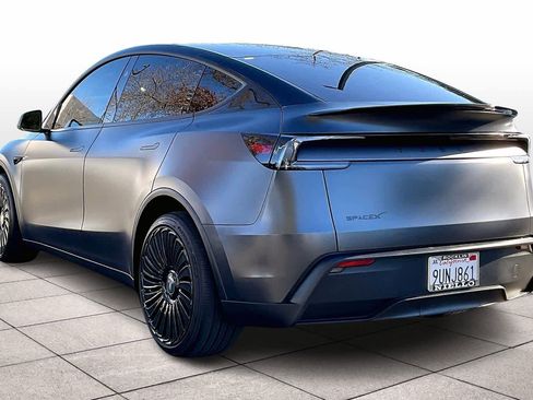 Used 2026 Tesla Model Y AWD image 14