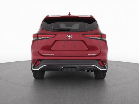 Used 2021 Toyota Highlander XSE AWD/4WD image 7