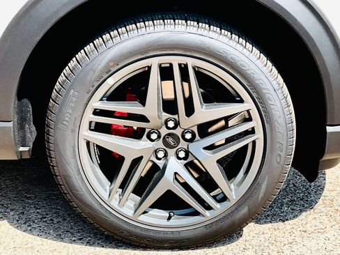 New 2025 Ford Explorer ST-Line w/ Premium Package image 14