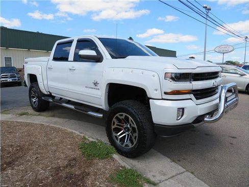 Used 2017 Chevrolet Silverado 1500 LT w/ All Star Edition image 16
