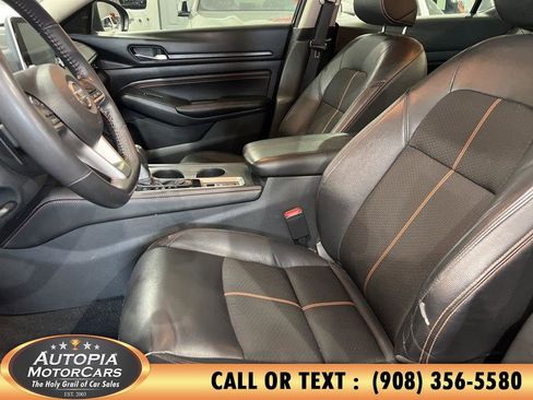 Used 2022 Nissan Altima 2.5 SR AWD/4WD image 7