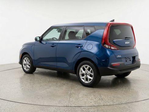 Used 2025 Kia Soul LX w/ LX Technology Package image 6
