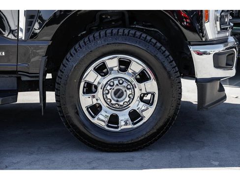 Used 2023 Ford F250 Lariat AWD/4WD image 10