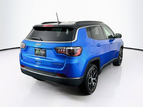 Used 2024 Jeep Compass Limited AWD/4WD image 9