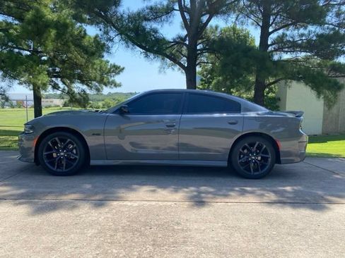 Used 2023 Dodge Charger R/T w/ Plus Group RWD image 6