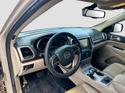 Used 2014 Jeep Grand Cherokee Limited AWD/4WD image 9
