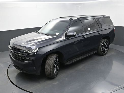 Used 2022 Chevrolet Tahoe RST w/ Luxury Package image 37