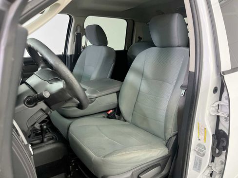 Used 2017 RAM 2500 Tradesman w/ Chrome Appearance Group AWD/4WD image 19