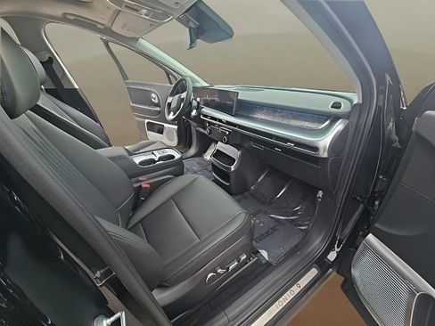 New 2026 Hyundai Ioniq 9 Calligraphy image 23
