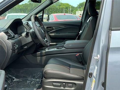 New 2025 Honda Ridgeline TrailSport+ image 10