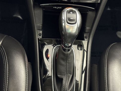 Used 2020 Buick Encore Essence image 21