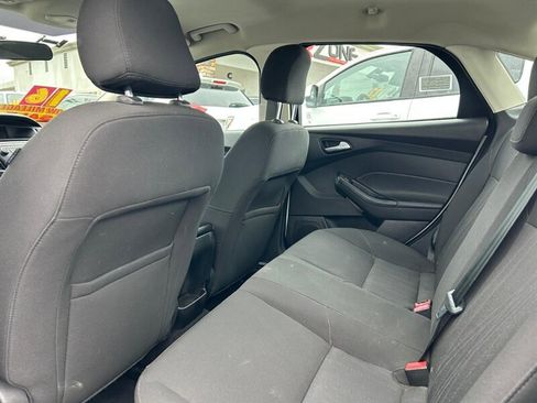 Used 2016 Ford Focus SE image 13