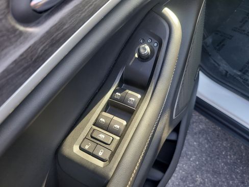 Used 2021 Jeep Grand Cherokee L Limited RWD image 17