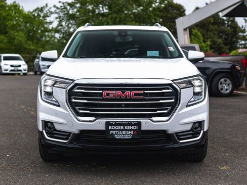 Used 2024 GMC Terrain SLT w/ Tech Package AWD/4WD image 7
