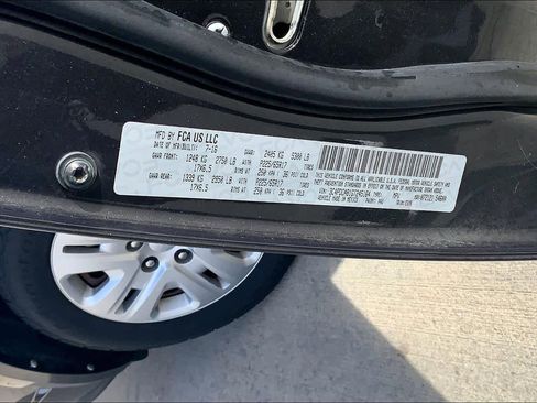 Used 2016 Dodge Journey SE w/ Flexible Seating Group image 34