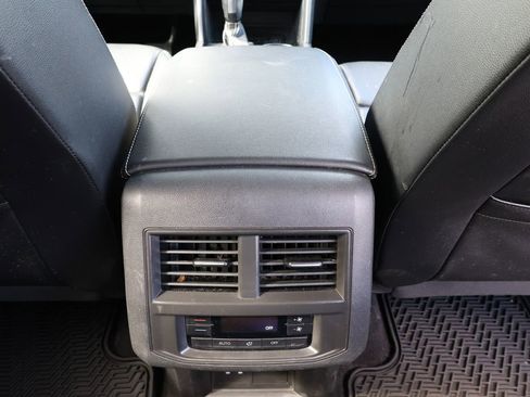 Used 2022 Volkswagen Atlas SE FWD image 23