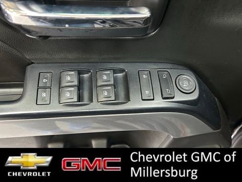 Used 2018 Chevrolet Silverado 1500 LT w/ Texas Edition image 16