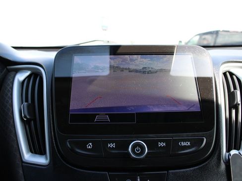 Used 2023 Chevrolet Malibu LS FWD image 42