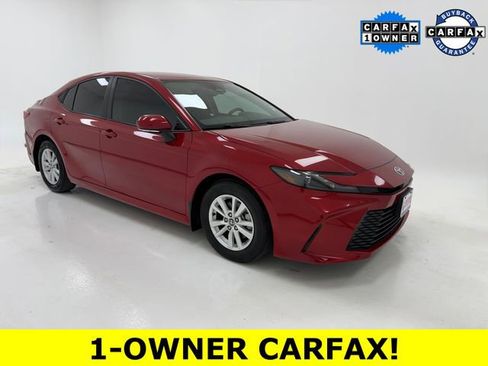 Used 2025 Toyota Camry LE FWD image 1