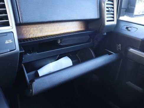 Used 2017 Ford F150 Limited AWD/4WD image 32