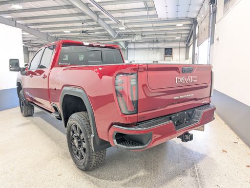 Used 2024 GMC Sierra 2500 AT4 w/ AT4 Premium Plus Package AWD/4WD image 5