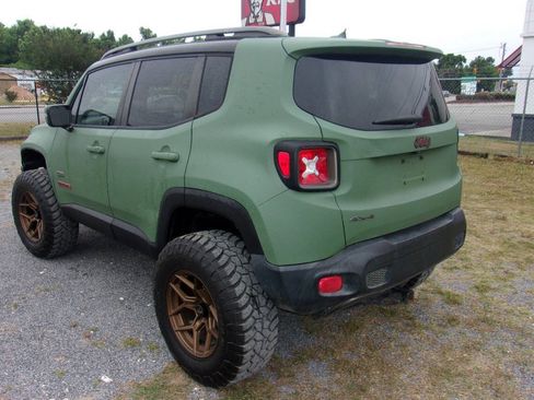 Used 2016 Jeep Renegade 75th Anniversary AWD/4WD image 7