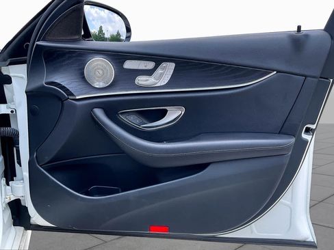 Used 2018 Mercedes-Benz E 300 image 20
