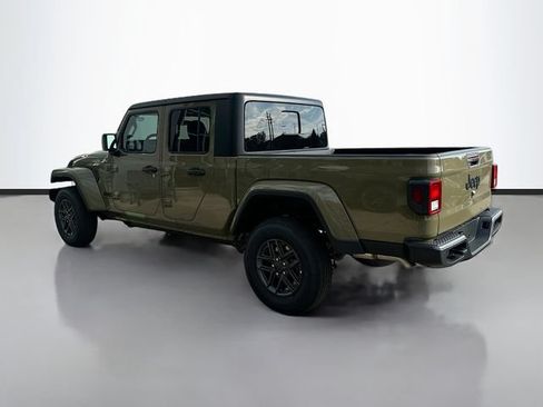 New 2026 Jeep Gladiator Sport AWD/4WD image 8