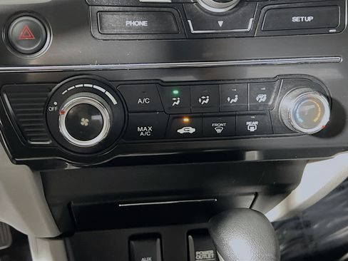 Used 2013 Honda Civic LX image 25