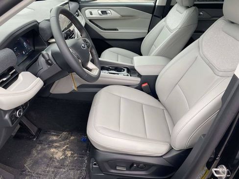 New 2026 Ford Explorer Active w/ Active Comfort Package RWD image 12