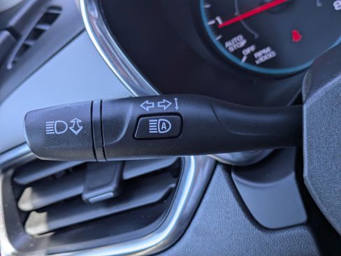 Used 2023 Chevrolet Equinox LS image 17