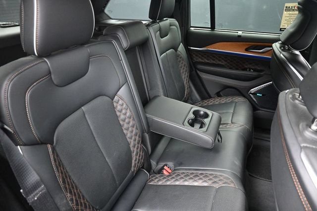 Used 2022 Jeep Grand Cherokee Summit AWD/4WD image 55