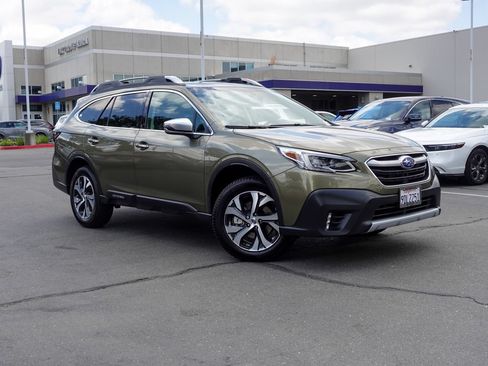 Used 2022 Subaru Outback Touring XT AWD/4WD image 5
