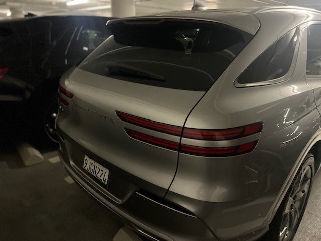 Used 2023 Genesis Electrified GV70 AWD/4WD image 3