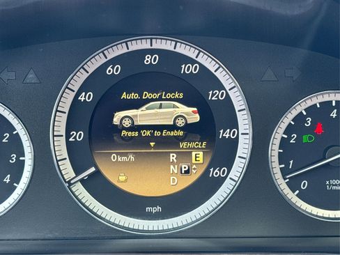 Used 2012 Mercedes-Benz E 350 4MATIC Sedan image 15