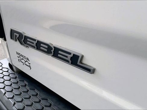 Used 2018 RAM 1500 Rebel w/ Luxury Group image 10