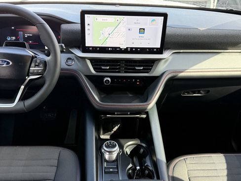 Used 2025 Ford Explorer ST-Line RWD image 21