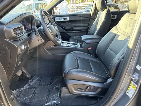 Used 2022 Ford Explorer ST w/ Equipment Group 401A image 18