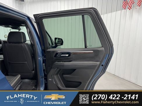 Used 2025 Chevrolet Tahoe Premier image 12