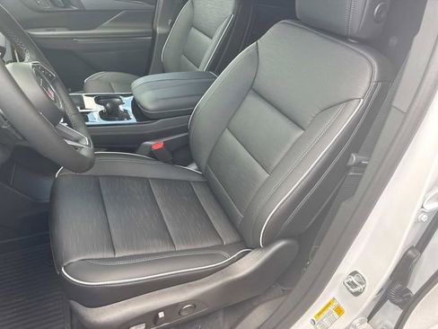 New 2026 Buick Enclave Sport Touring w/ Power Package FWD image 25